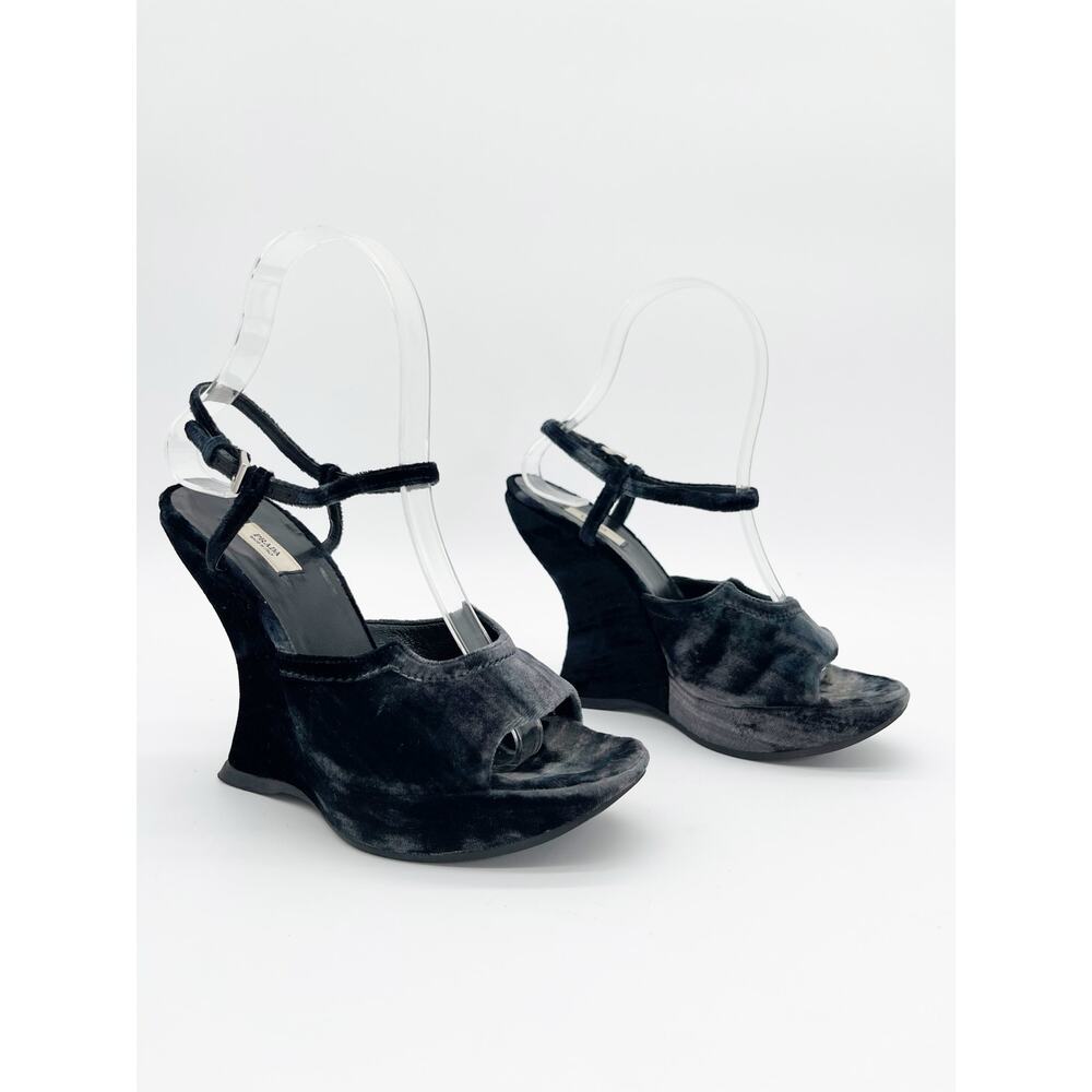 Prada Vintage Fall 2004 Runway Blue Velvet Sculptural Wedge Sandals IT 35.5 - Picture 2 of 12